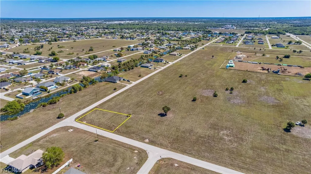 1902 NE 17th Terrace Cape Coral FL 33909