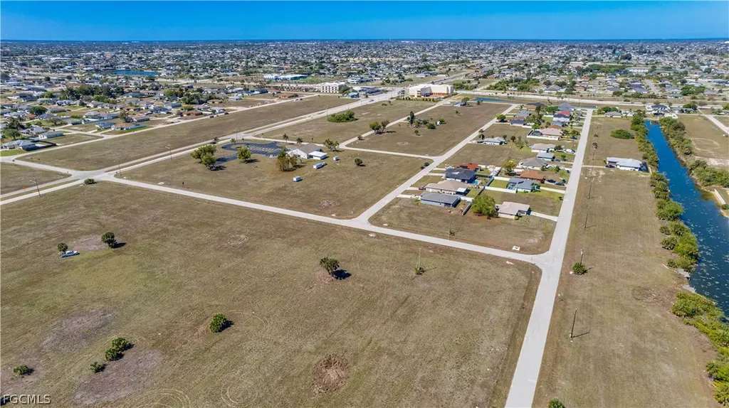 1902 NE 17th Terrace Cape Coral FL 33909