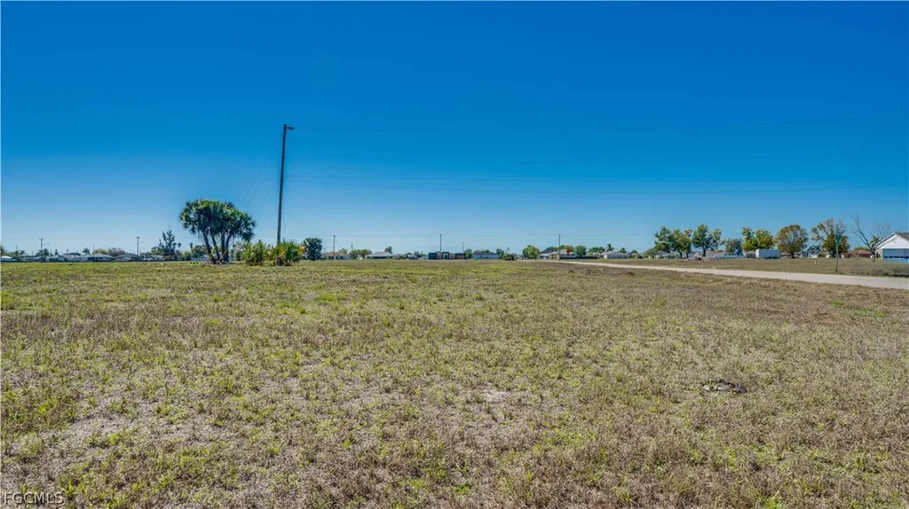 1902 NE 17th Terrace Cape Coral FL 33909