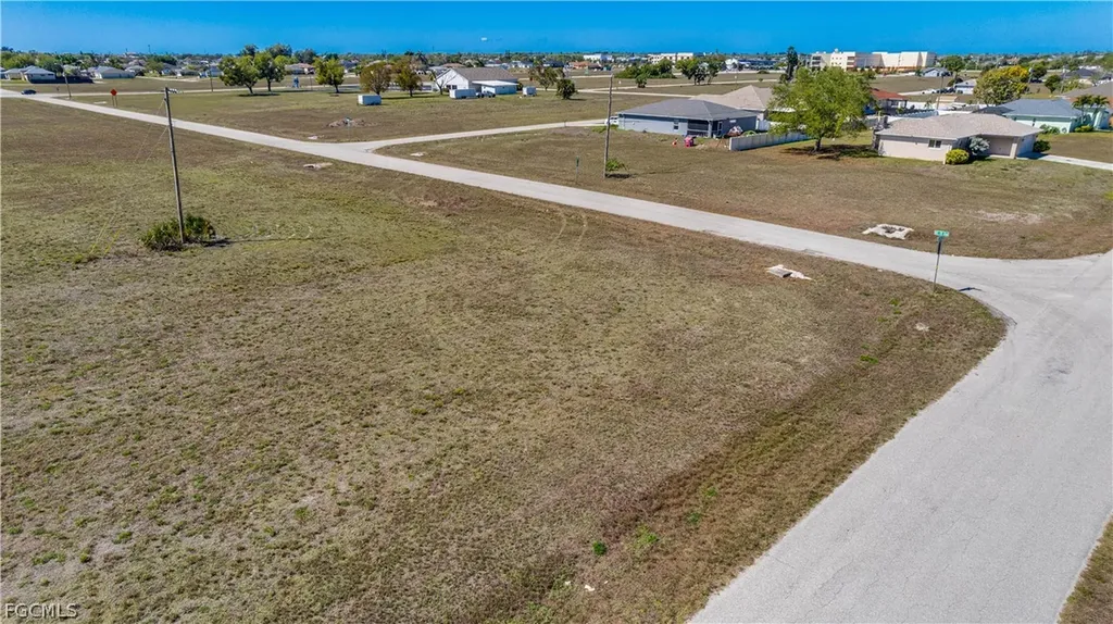 1902 NE 17th Terrace Cape Coral FL 33909
