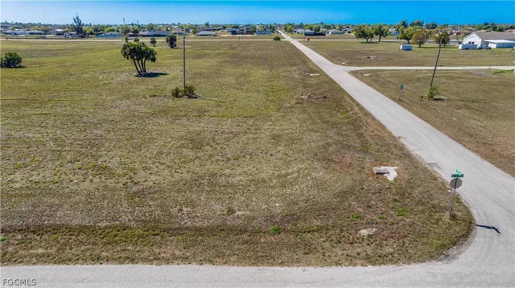 1902 NE 17th Terrace Cape Coral FL 33909