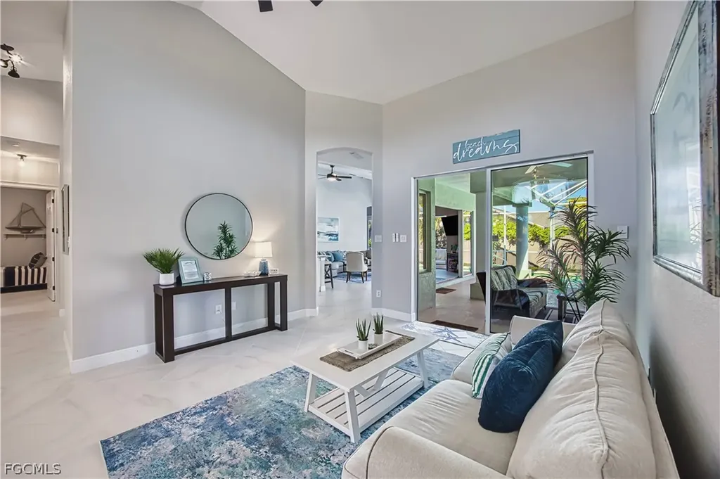 623 SW 56th Street Cape Coral FL 33914