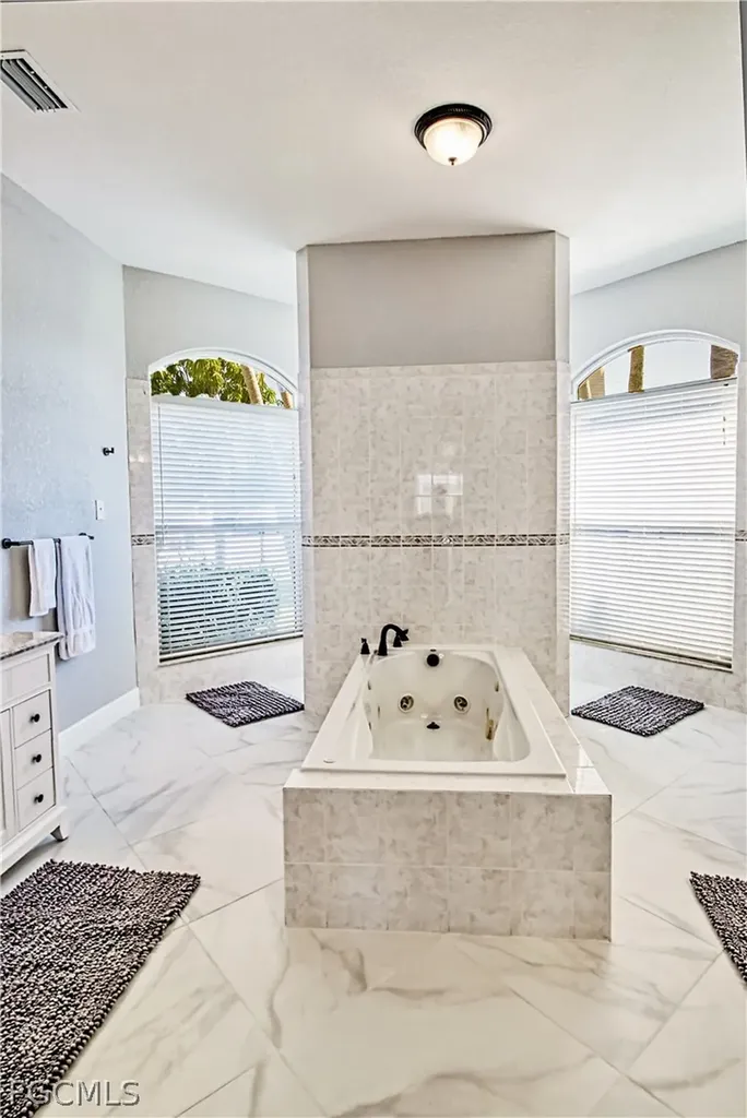 623 SW 56th Street Cape Coral FL 33914