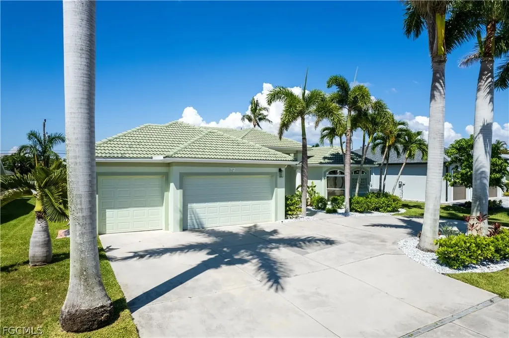 623 SW 56th Street Cape Coral FL 33914