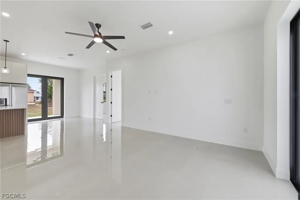 3211 6th Street SW Lehigh Acres FL 33976