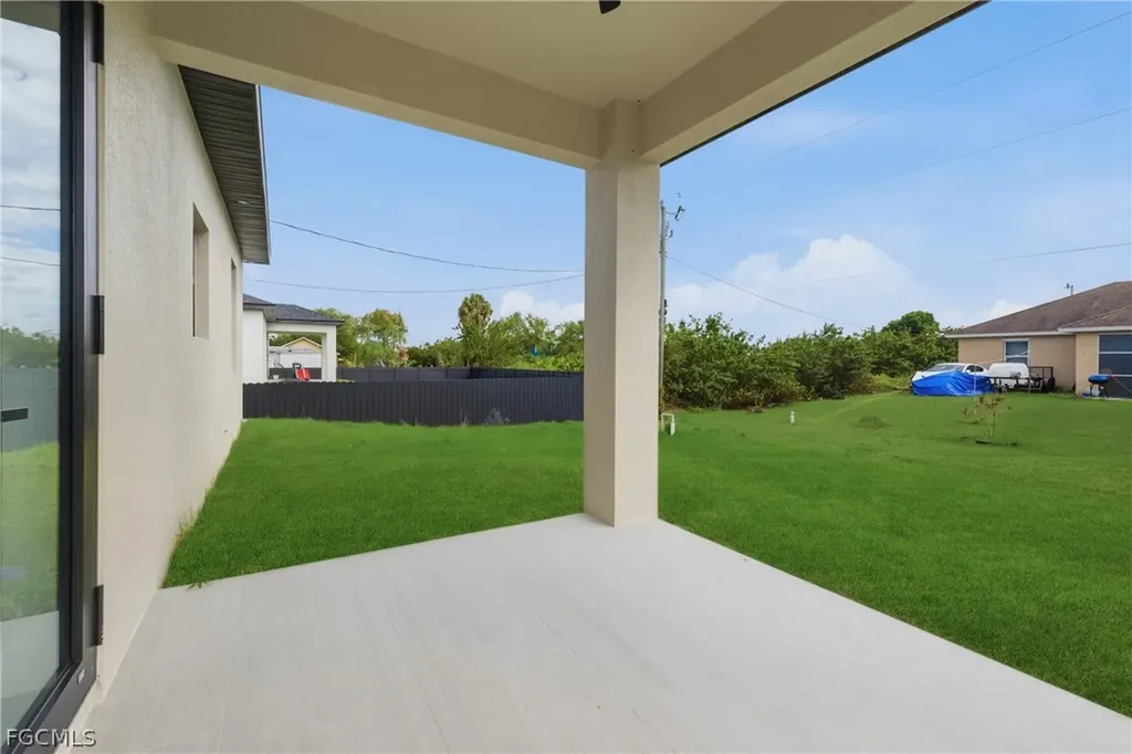 3211 6th Street SW Lehigh Acres FL 33976
