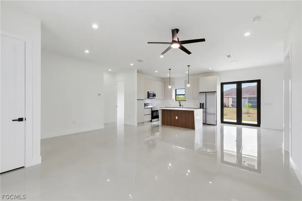 3211 6th Street SW Lehigh Acres FL 33976