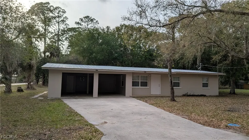 660 S Missouri Street Labelle FL 33935