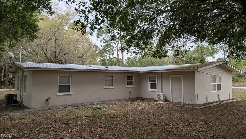 660 S Missouri Street Labelle FL 33935