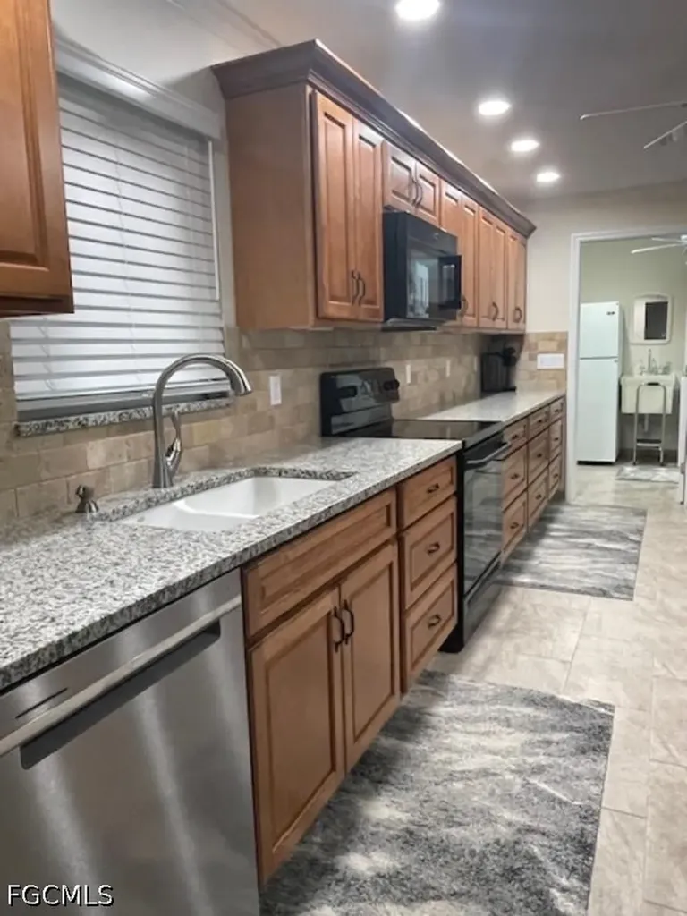 5471 Capbern Court Fort Myers FL 33919