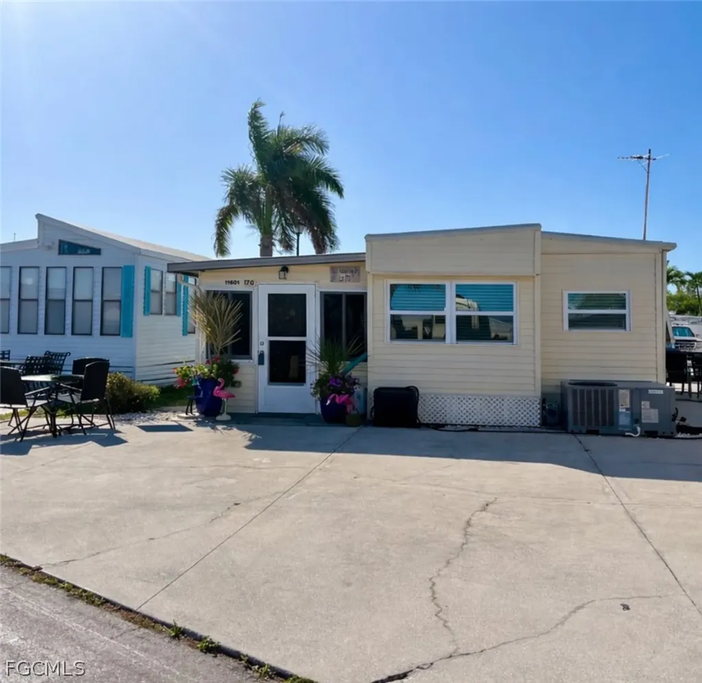 11601 Valleyview Drive Fort Myers FL 33908