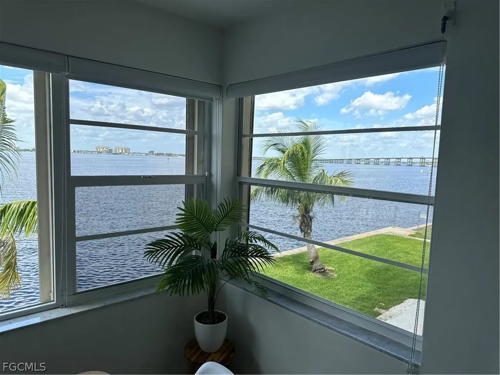 1900 Clifford Street Fort Myers FL 33901