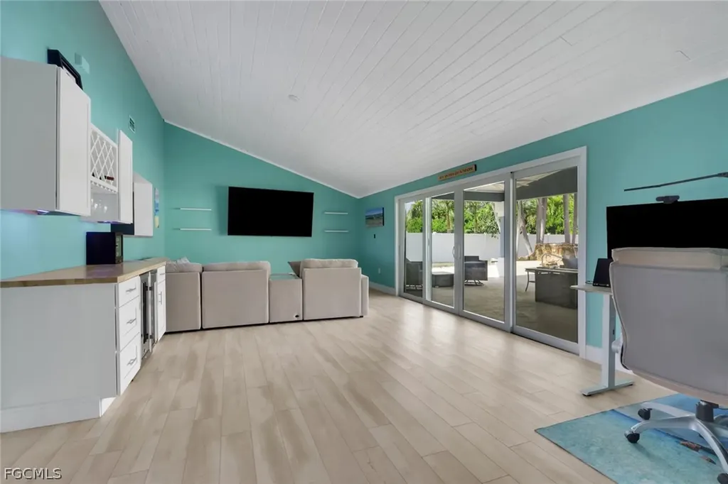 549 Peck Avenue Fort Myers FL 33919