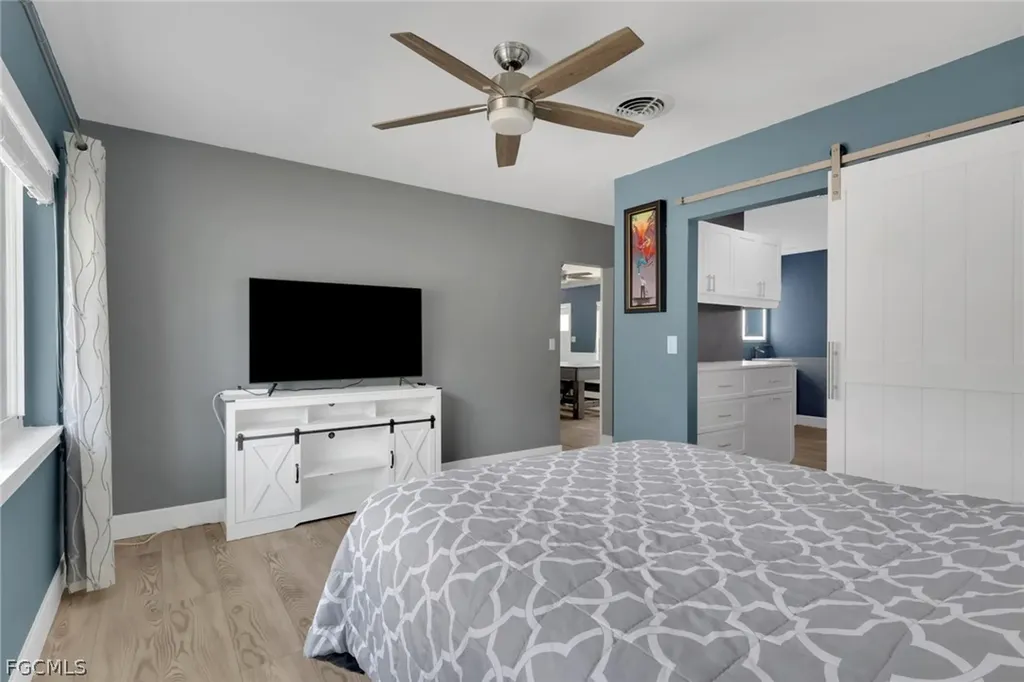 549 Peck Avenue Fort Myers FL 33919