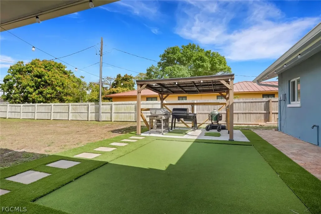 549 Peck Avenue Fort Myers FL 33919