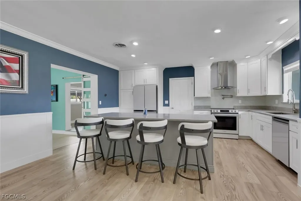 549 Peck Avenue Fort Myers FL 33919