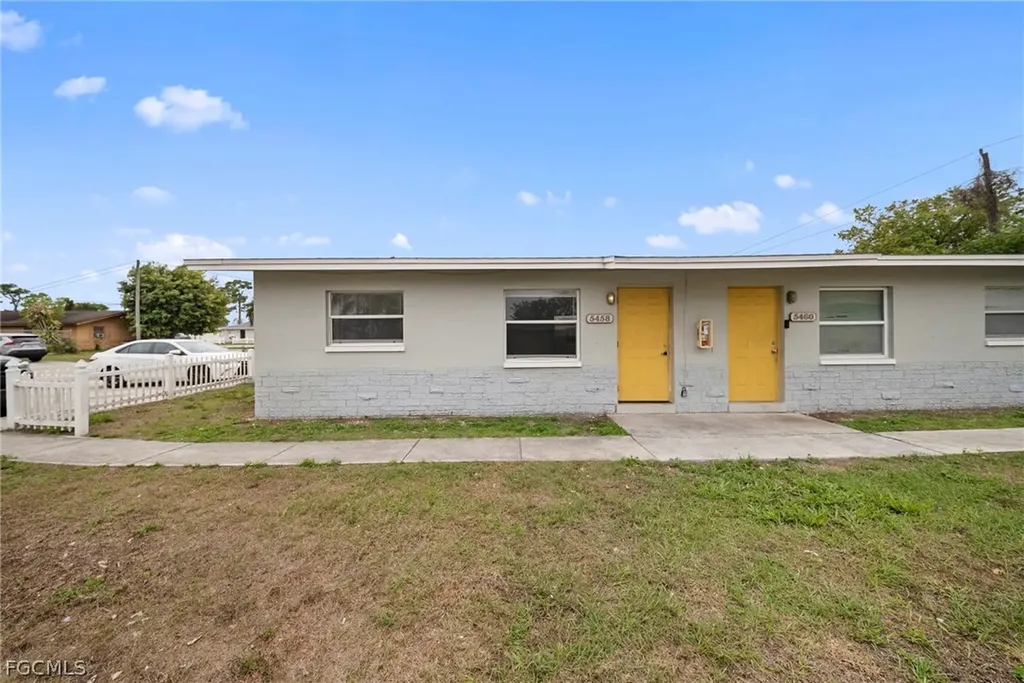5458 5th Avenue Fort Myers FL 33907