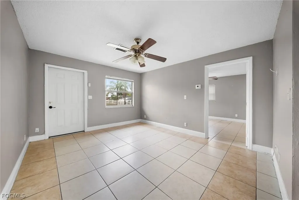 5458 5th Avenue Fort Myers FL 33907