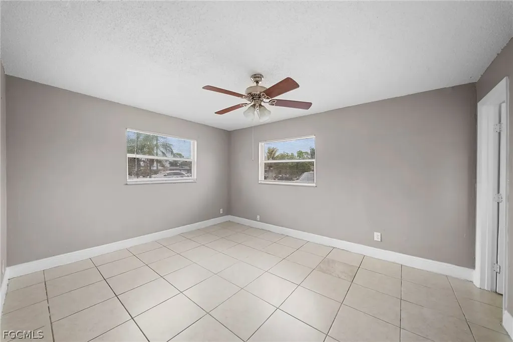 5458 5th Avenue Fort Myers FL 33907