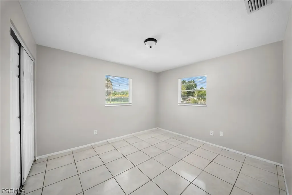 464 Carolina Avenue Fort Myers FL 33905