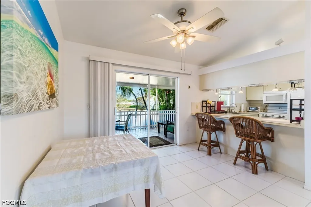 315 NW 7th Terrace Cape Coral FL 33993