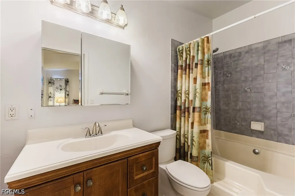 315 NW 7th Terrace Cape Coral FL 33993