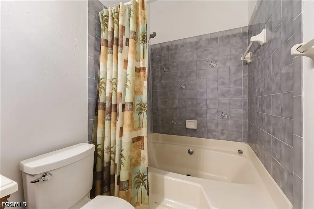 315 NW 7th Terrace Cape Coral FL 33993