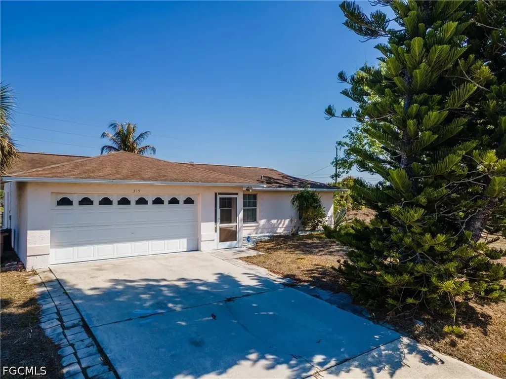 315 NW 7th Terrace Cape Coral FL 33993
