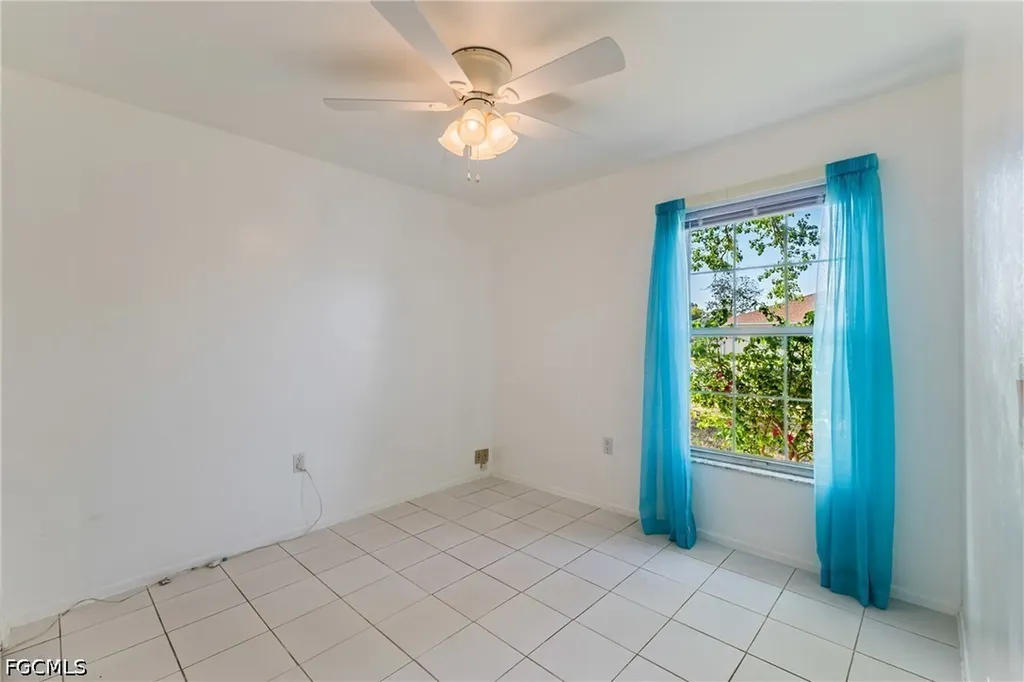 315 NW 7th Terrace Cape Coral FL 33993