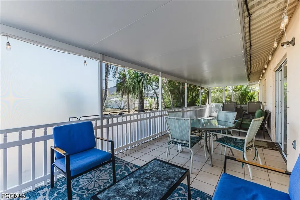 315 NW 7th Terrace Cape Coral FL 33993