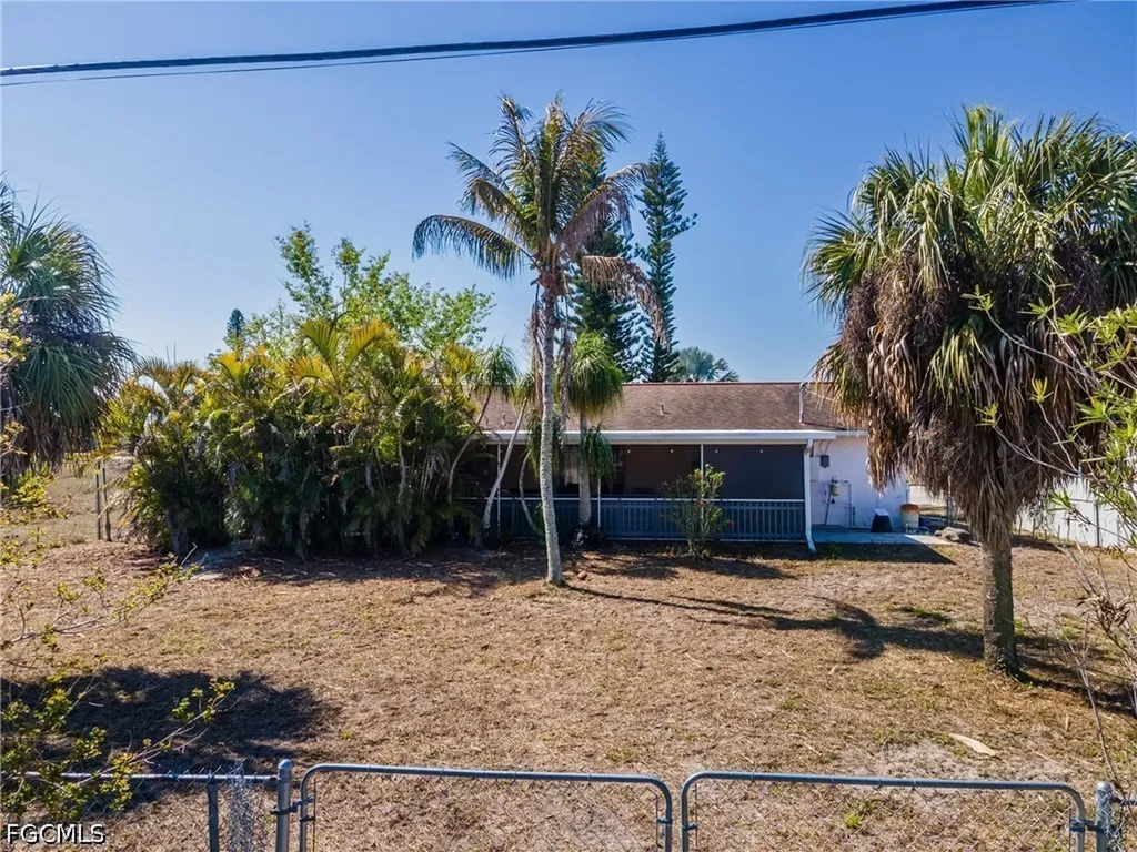 315 NW 7th Terrace Cape Coral FL 33993