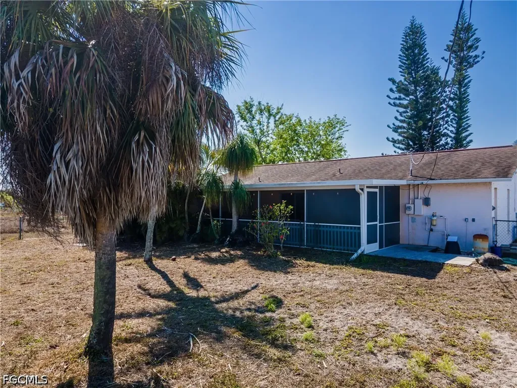315 NW 7th Terrace Cape Coral FL 33993
