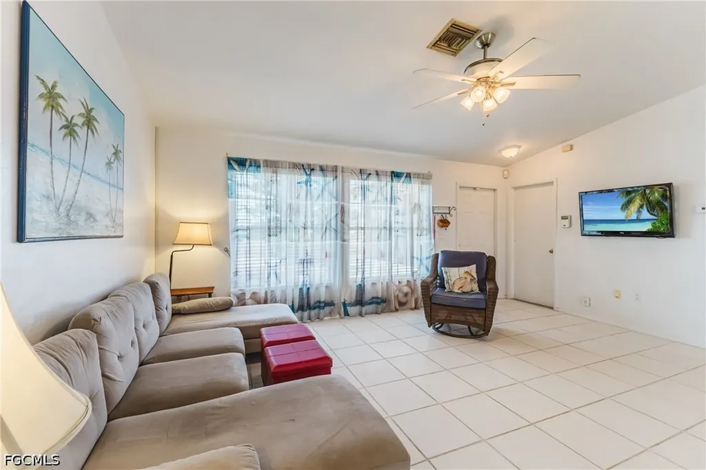 315 NW 7th Terrace Cape Coral FL 33993