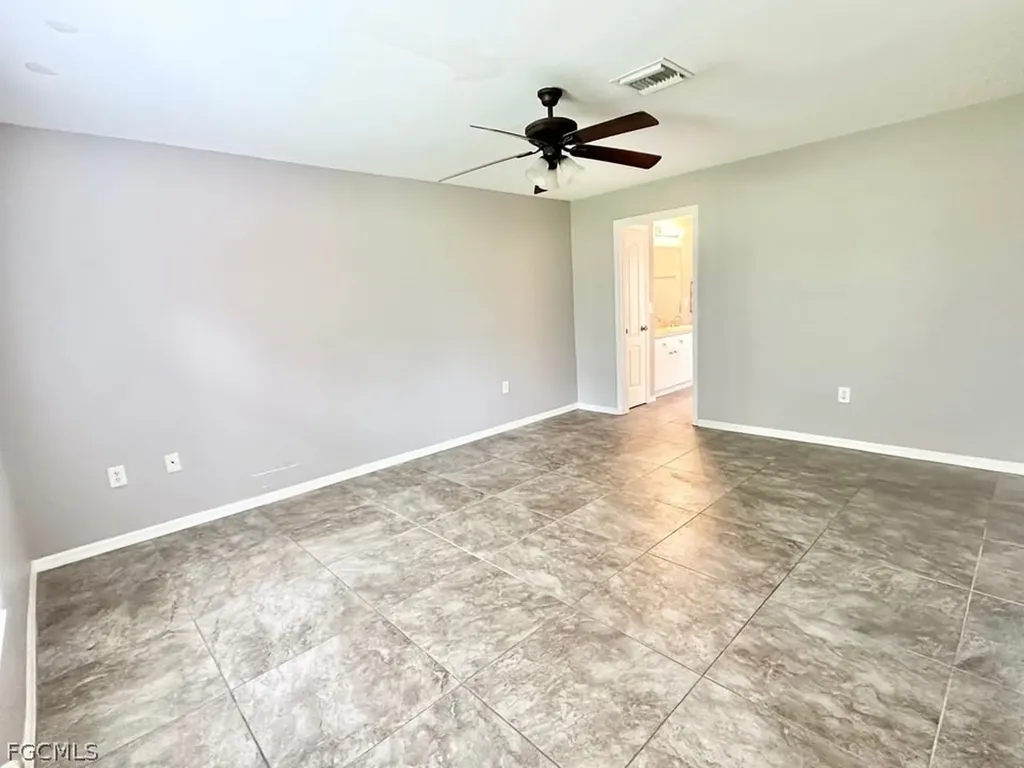2453 NW 8th Terrace Cape Coral FL 33993
