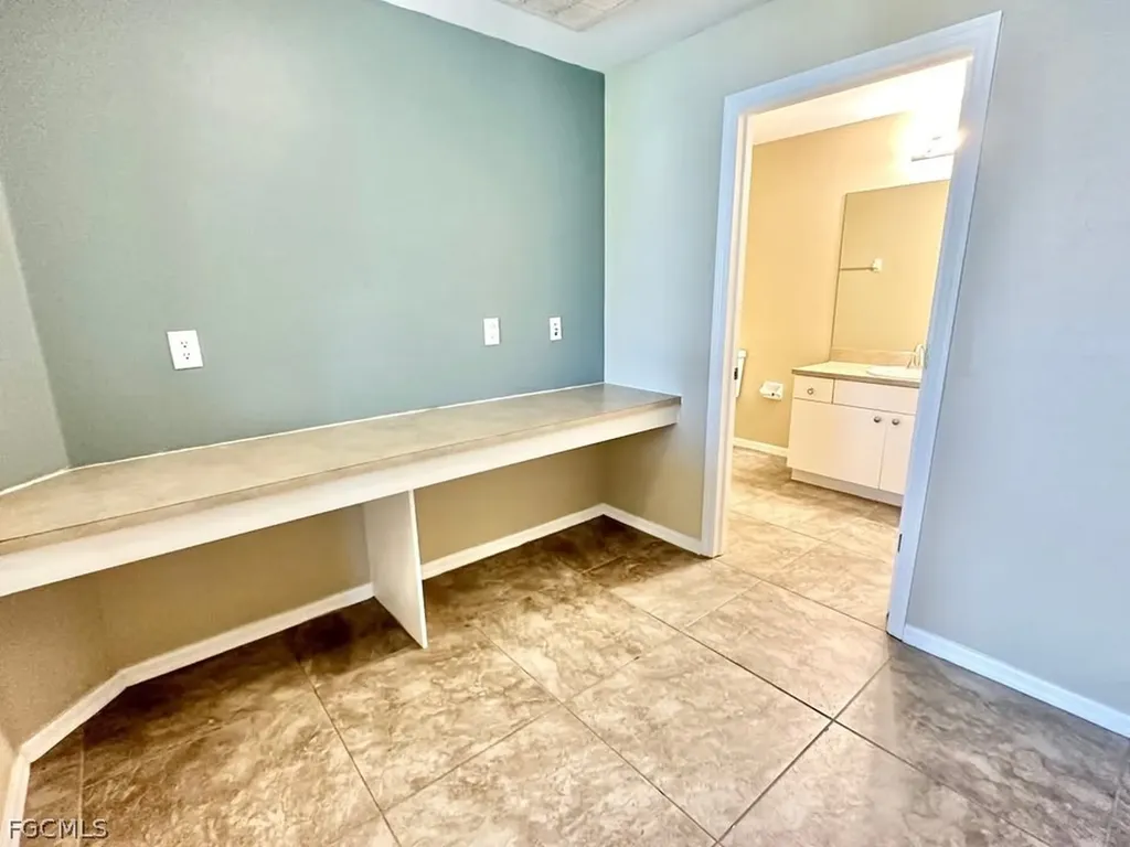 2453 NW 8th Terrace Cape Coral FL 33993