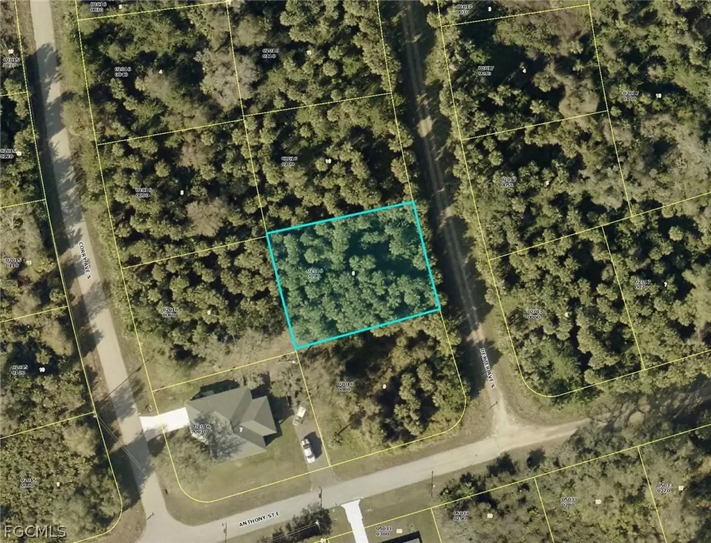 130 Dexter Avenue S Lehigh Acres FL 33974