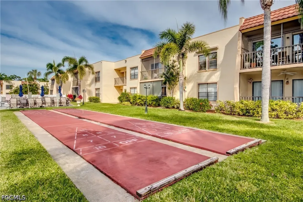 12515 Mcgregor Boulevard Fort Myers FL 33919