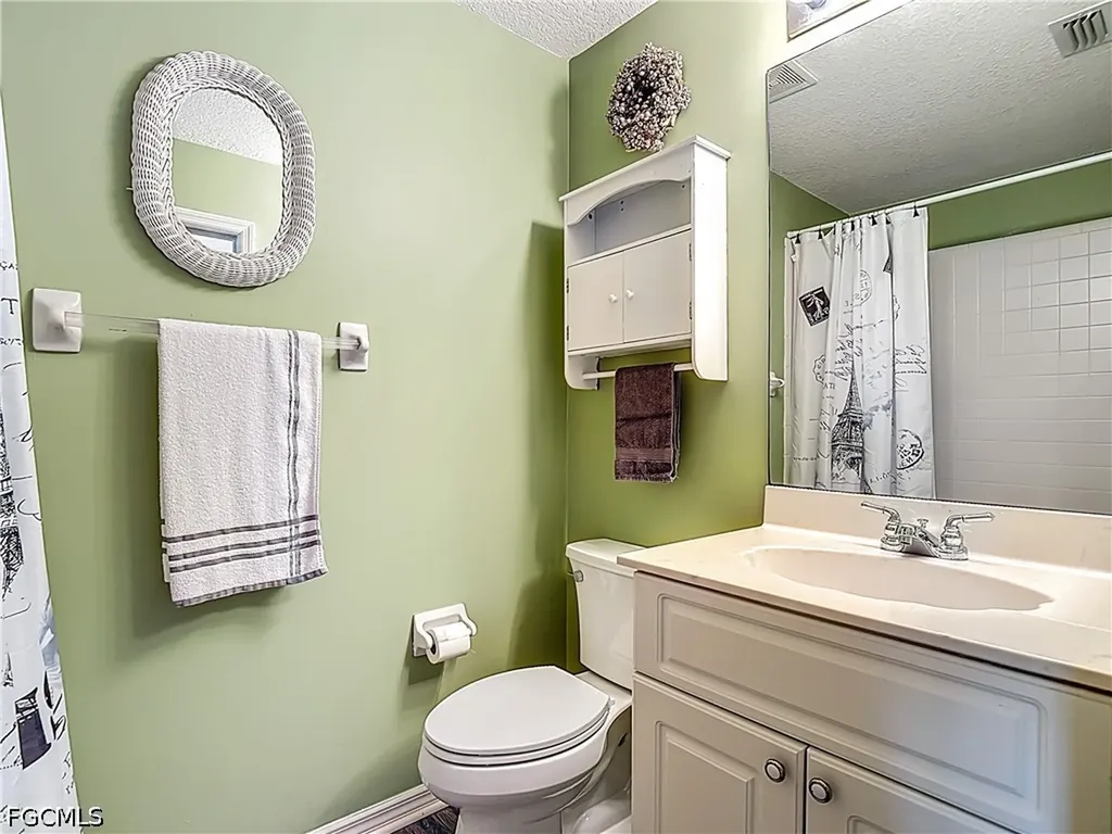 2561 Valparaiso Boulevard North Fort Myers FL 33917