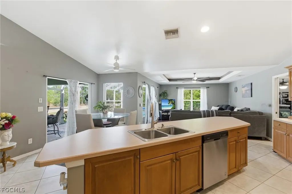 3941 NW 42nd Lane Cape Coral FL 33993