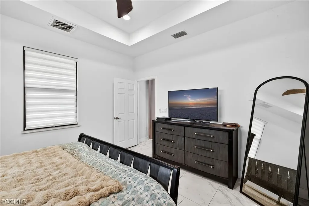 1137 NE 4th Avenue Cape Coral FL 33909