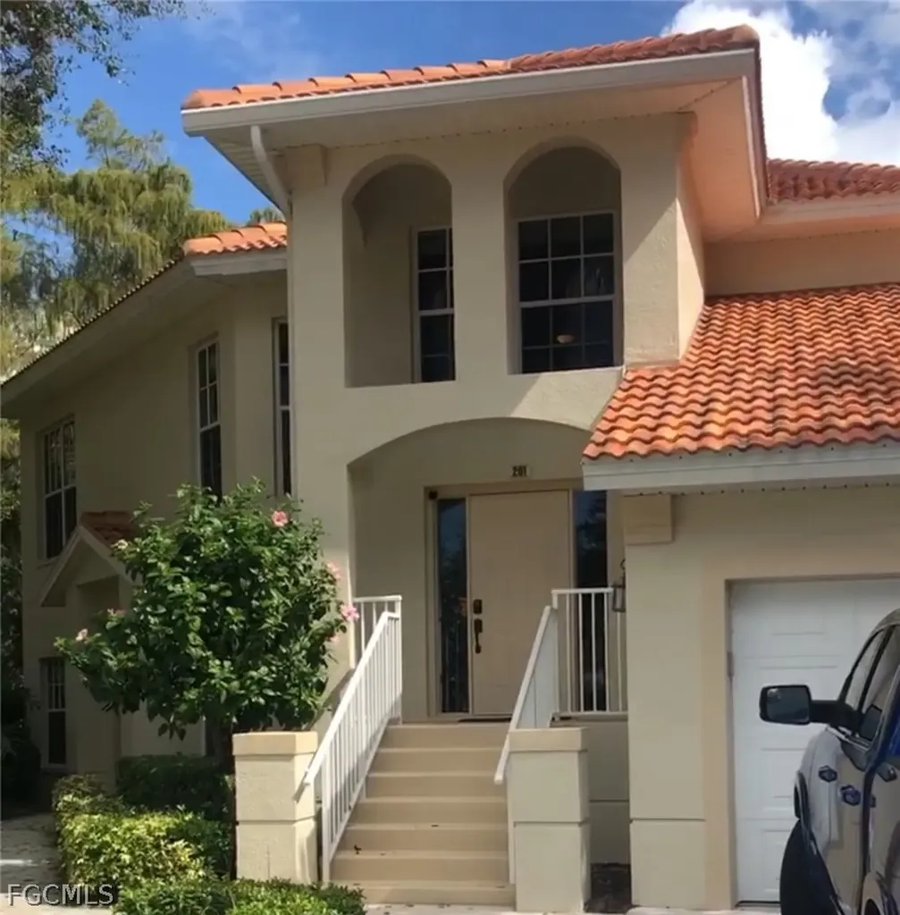 1061 Egrets Walk Circle Naples FL 34108