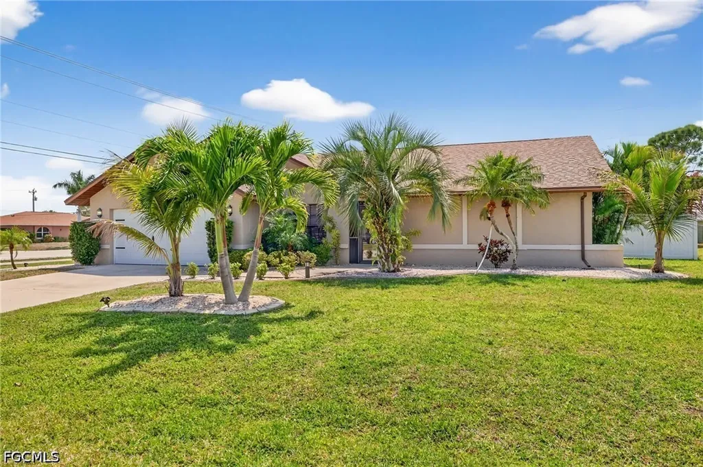 402 SW 37th Lane Cape Coral FL 33914