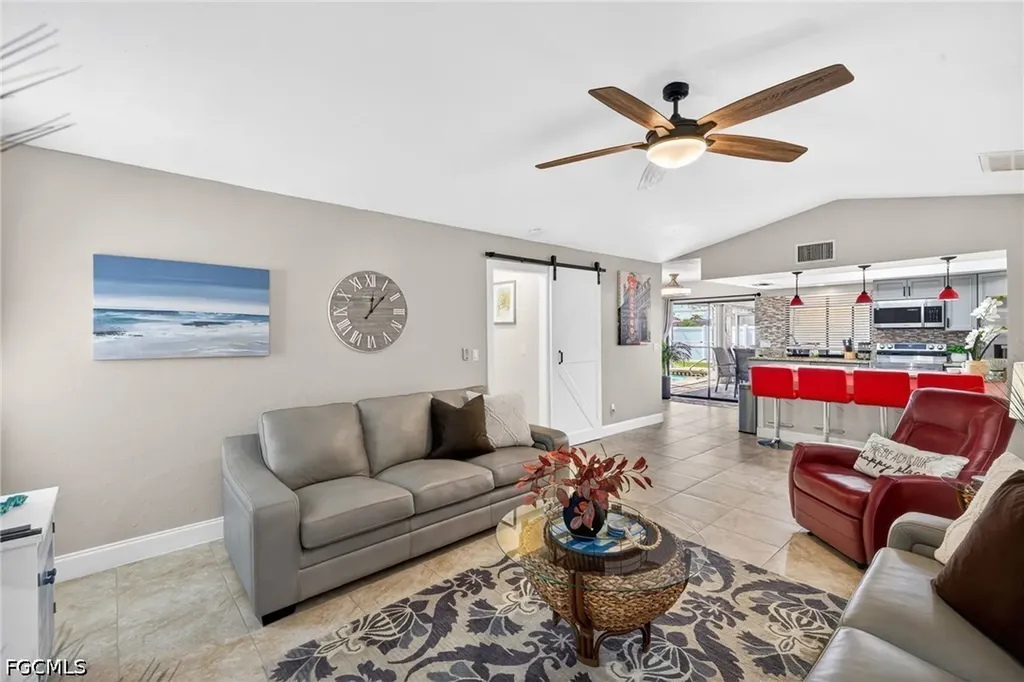 402 SW 37th Lane Cape Coral FL 33914
