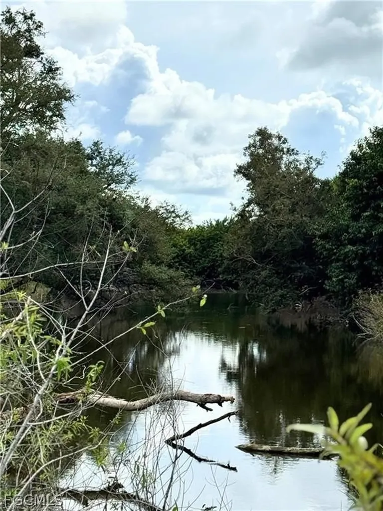 7253 Kreamers Drive Bokeelia FL 33922