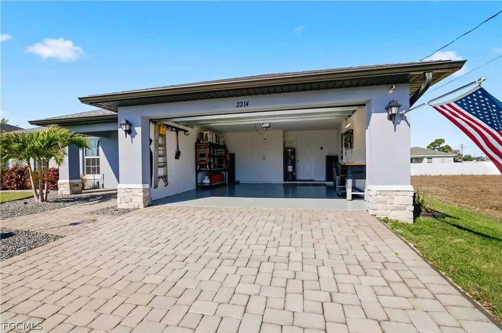 2214 NW 21st Avenue Cape Coral FL 33993