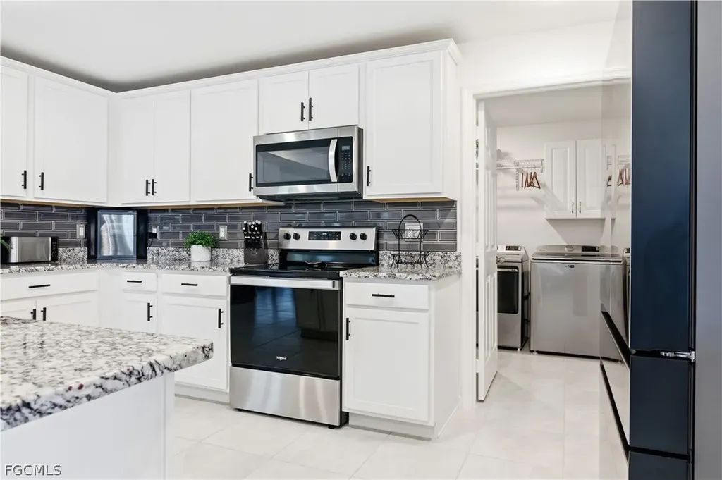 2214 NW 21st Avenue Cape Coral FL 33993
