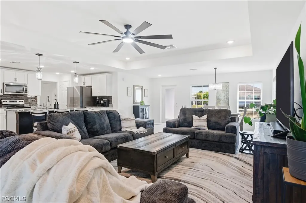 2214 NW 21st Avenue Cape Coral FL 33993