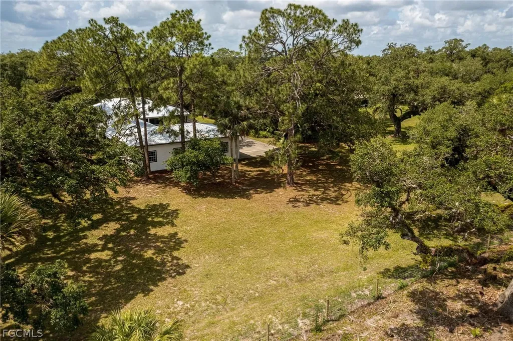1270 Riverbend Drive Labelle FL 33935