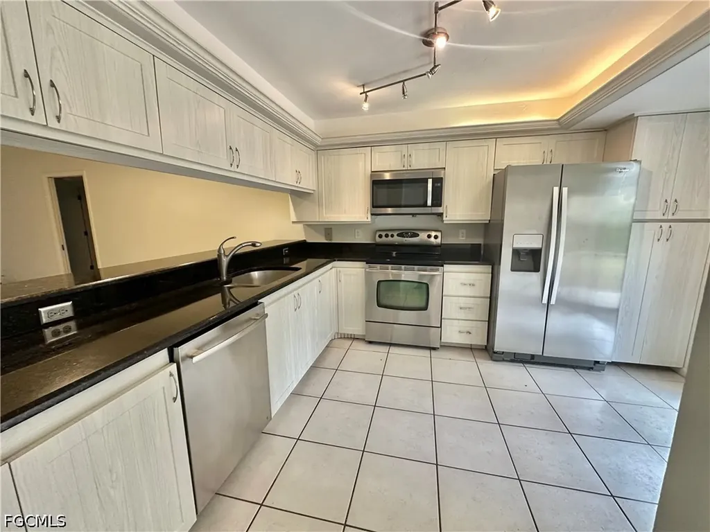 209 Pinebrook Drive Fort Myers FL 33907