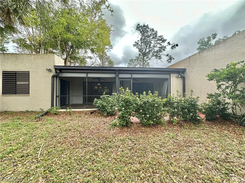 209 Pinebrook Drive Fort Myers FL 33907